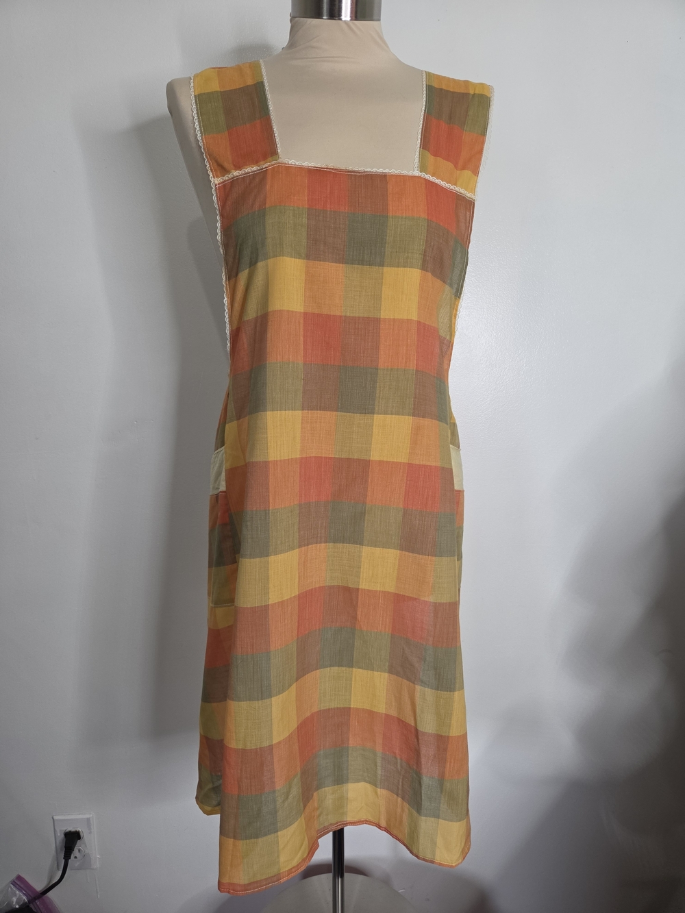 Vintage Handmade Autumn Plaid Pinafore Apron Orange Yellow Lace Pockets 25x18.5"